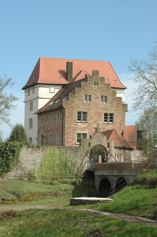 Hotel Schloss Neuburg Mosbach  Exterior foto